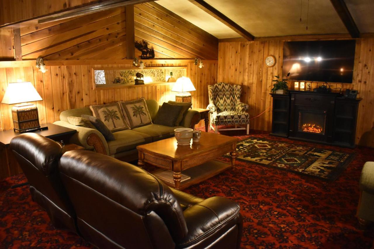 Silver Horseshoe Inn Saint Anthony Extérieur photo