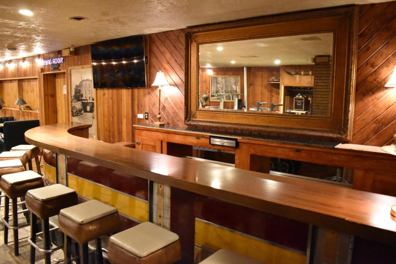 Silver Horseshoe Inn Saint Anthony Extérieur photo
